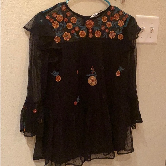 Zara Embroidered Top - Picture 1 of 3